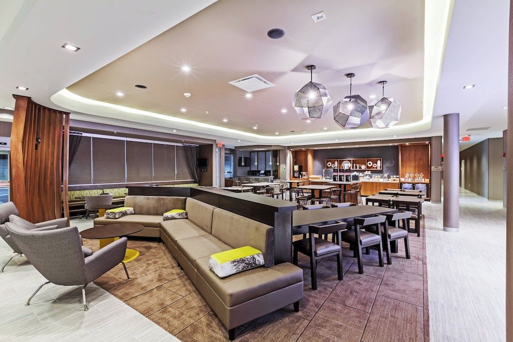 SpringHill Suites by Marriott Tulsa at Tulsa Hills 1