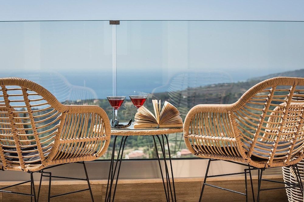 Diana Suites 1