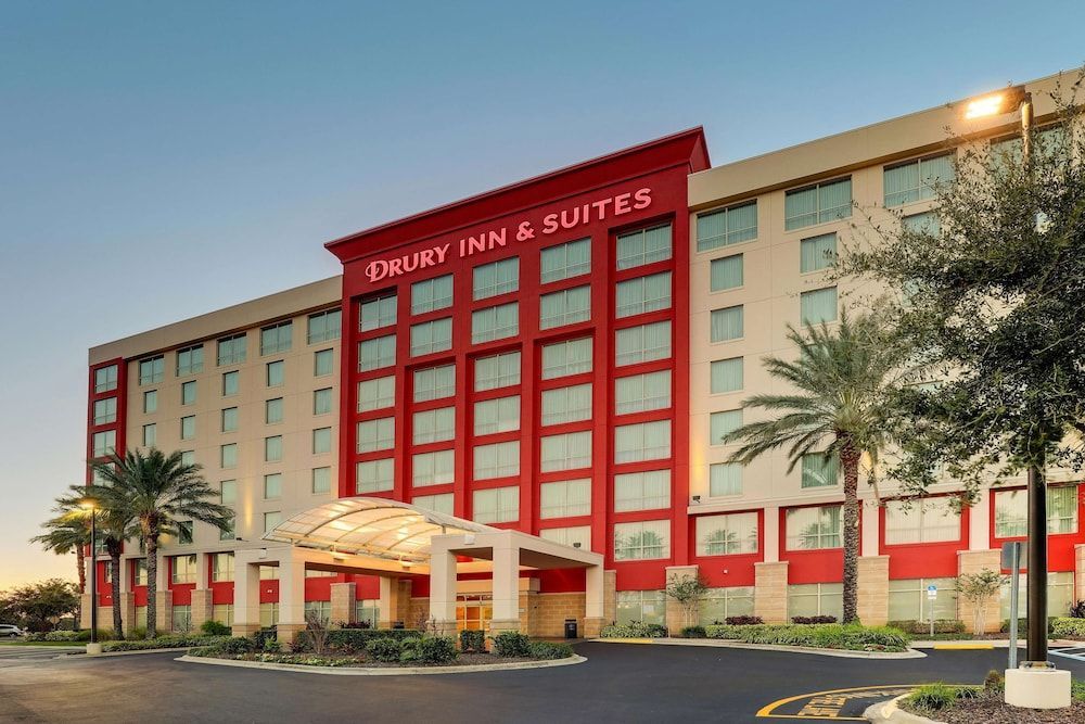 Drury Inn & Suites Orlando near Universal Orlando Resort 1
