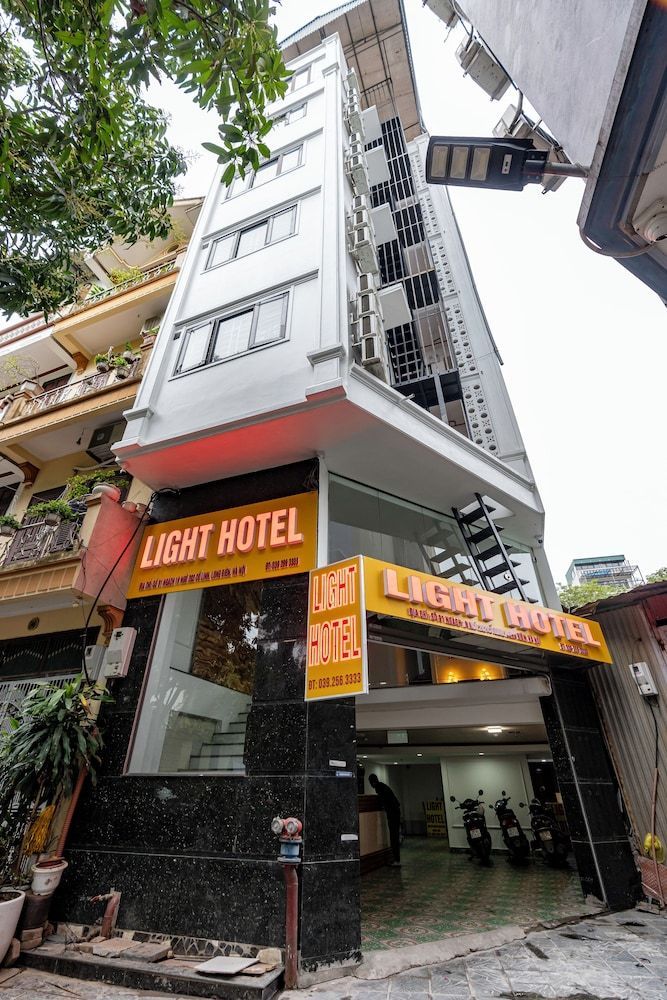 Light Hotel Ha Noi - Near AEON Mall Long Bien 1