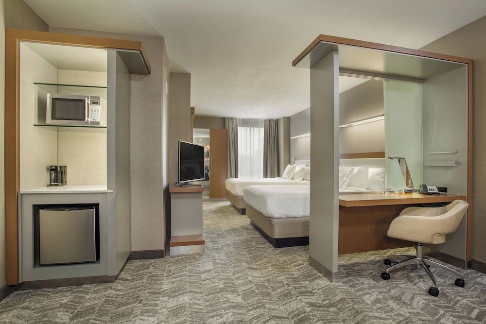 SpringHill Suites Louisville Downtown 1
