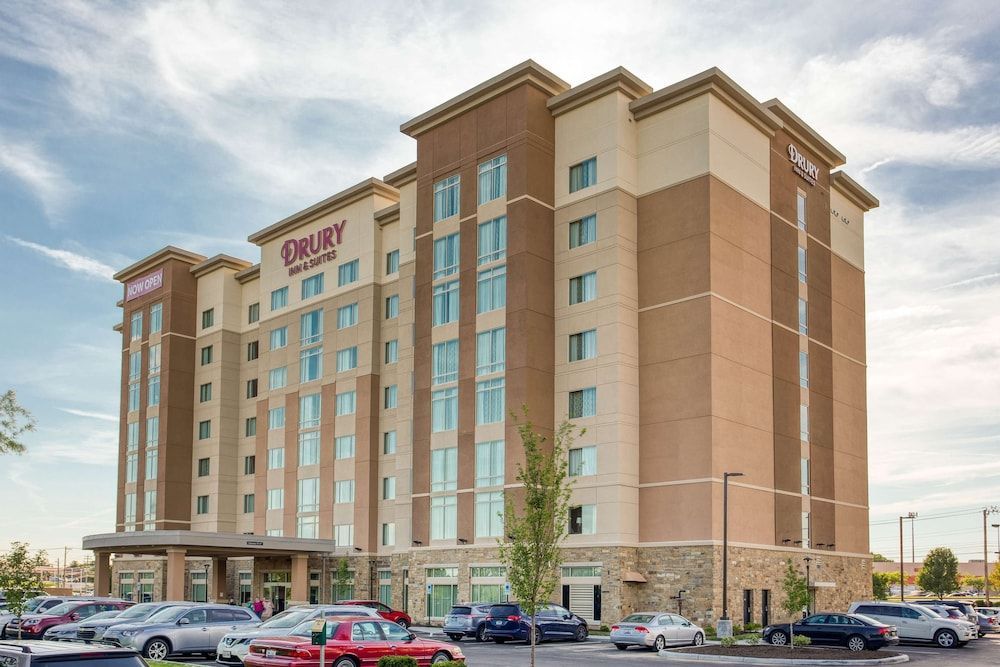 Drury Inn & Suites Cincinnati Northeast Mason 1
