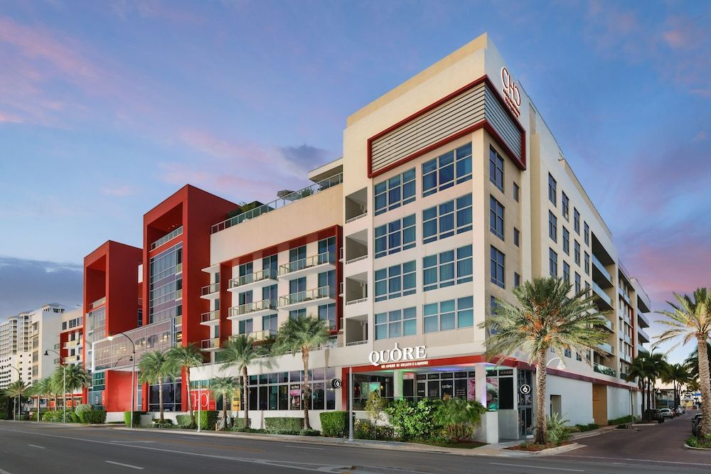 Costa Hollywood Beach Resort - An All Suite Hotel 1
