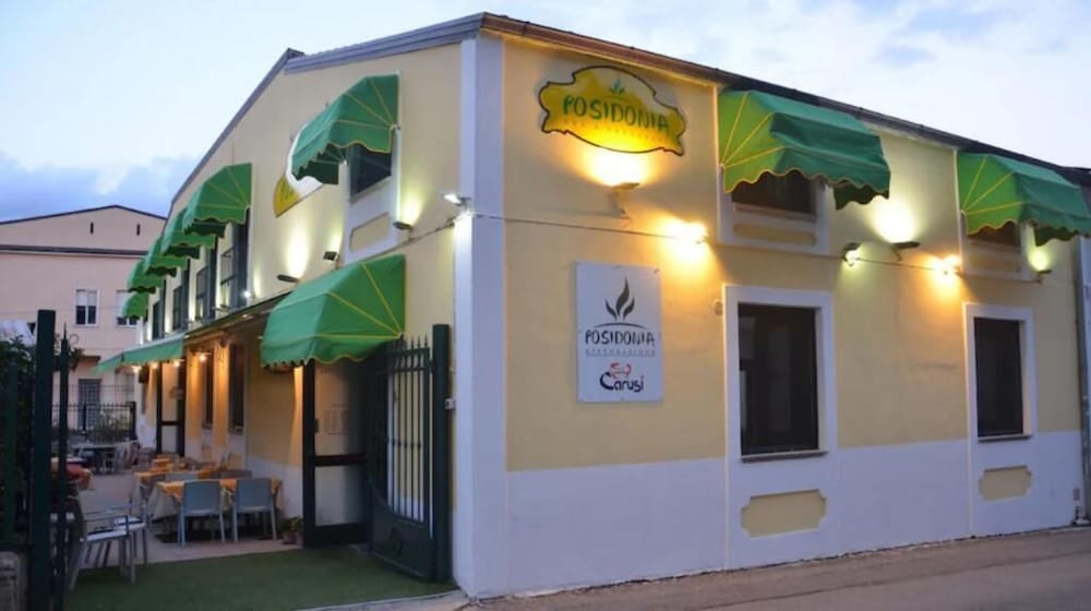 hotel poseidonia 1