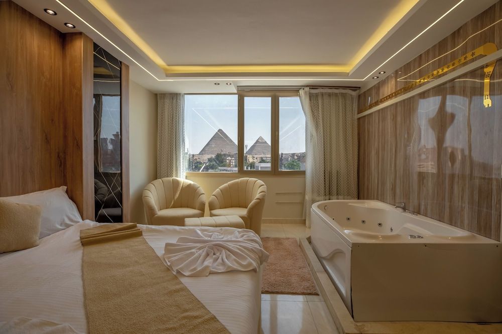 The Muse Pyramids INN 1