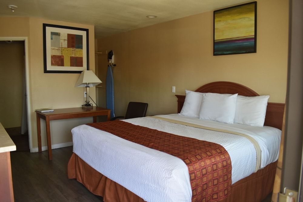 Budget Inn Motel 1