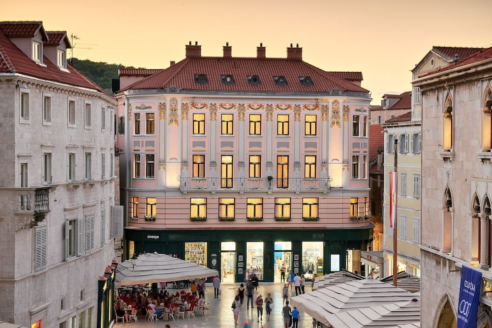 Piazza Heritage Hotel 1