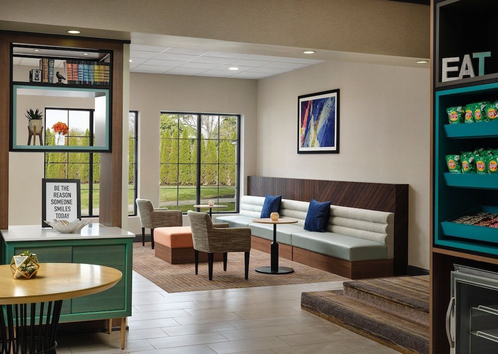 Holiday Inn & Suites BOSTON-PEABODY by IHG 1