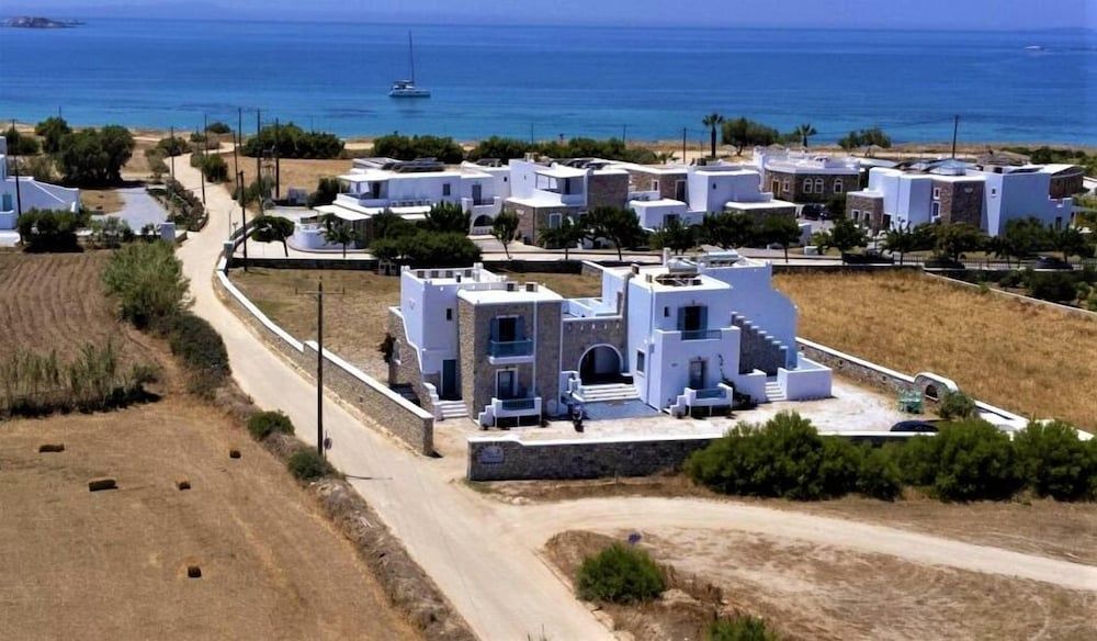 Blue Harmony Apartments 1