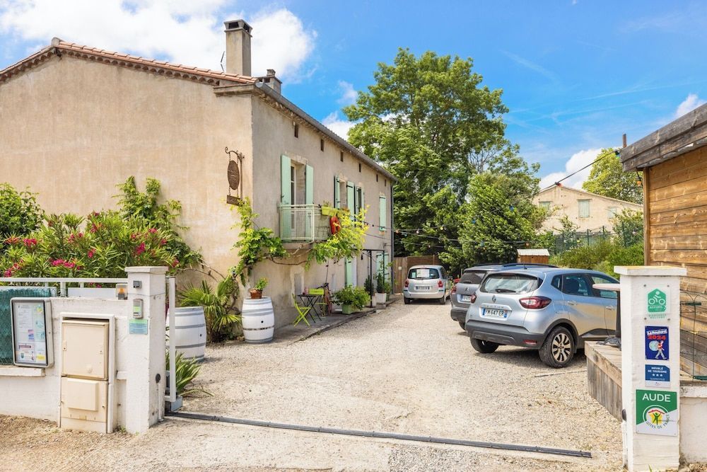 Le Grand Bassin, B&B autonome, au bord du canal du Midi 1
