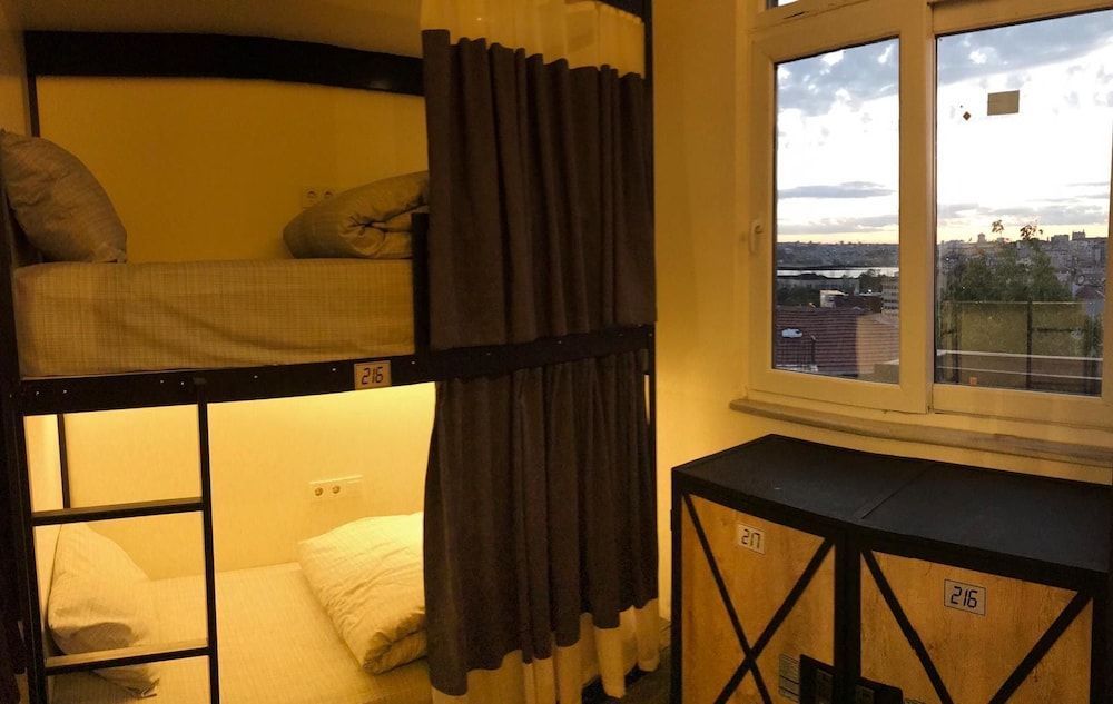 musk hostel 2