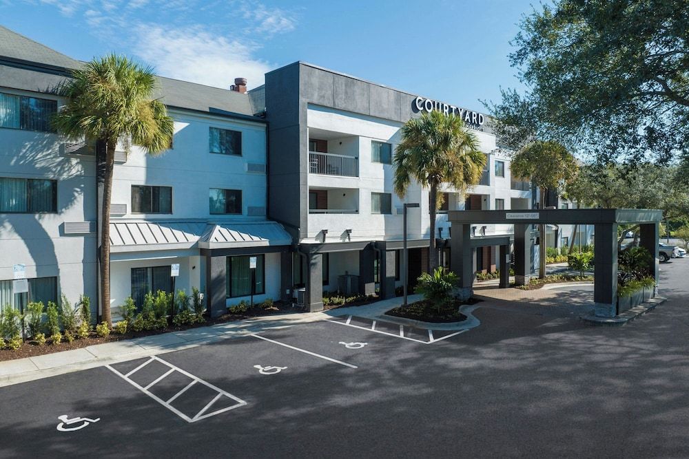 Courtyard Tampa North / I-75 Fletcher 1