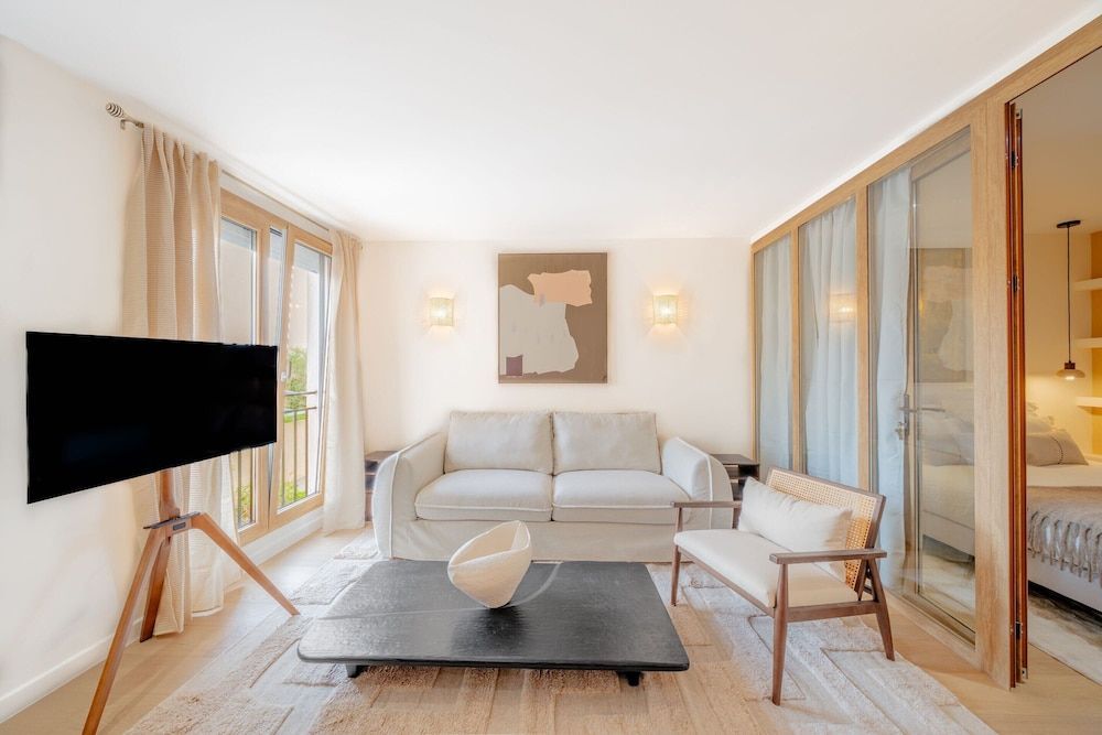 Cosy, central flat – 1BDR 4P – near the beaches 2