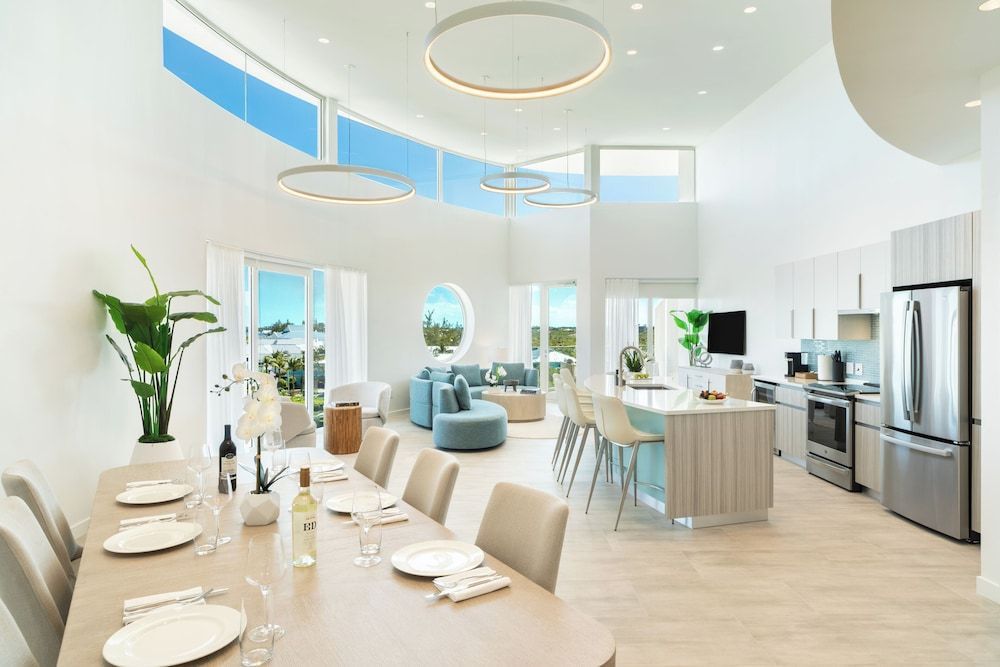 Ellipse Resort, Grace Bay 1