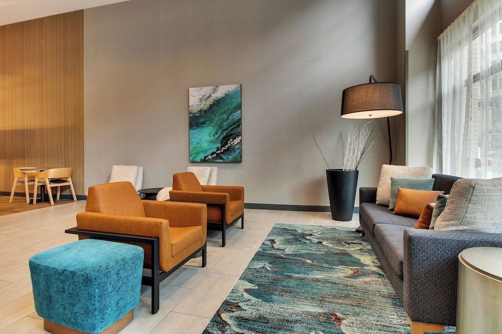 Fairfield Inn & Suites by Marriott Birmingham Downtown 2