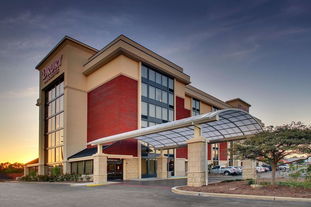 Drury Inn & Suites Evansville East 1