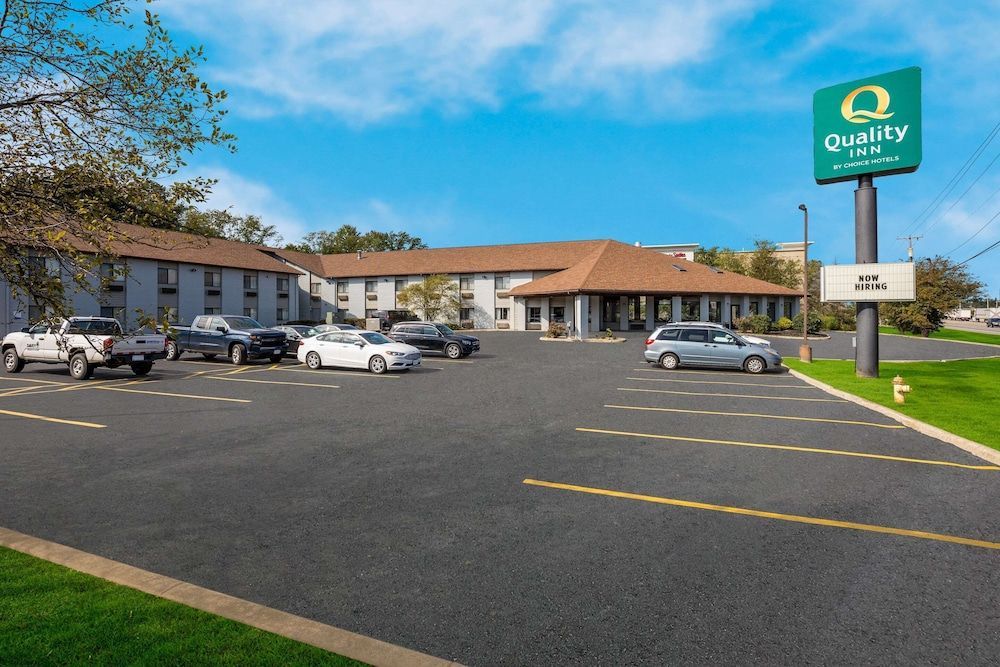 Quality Inn Ashland I-71 and US 250 1