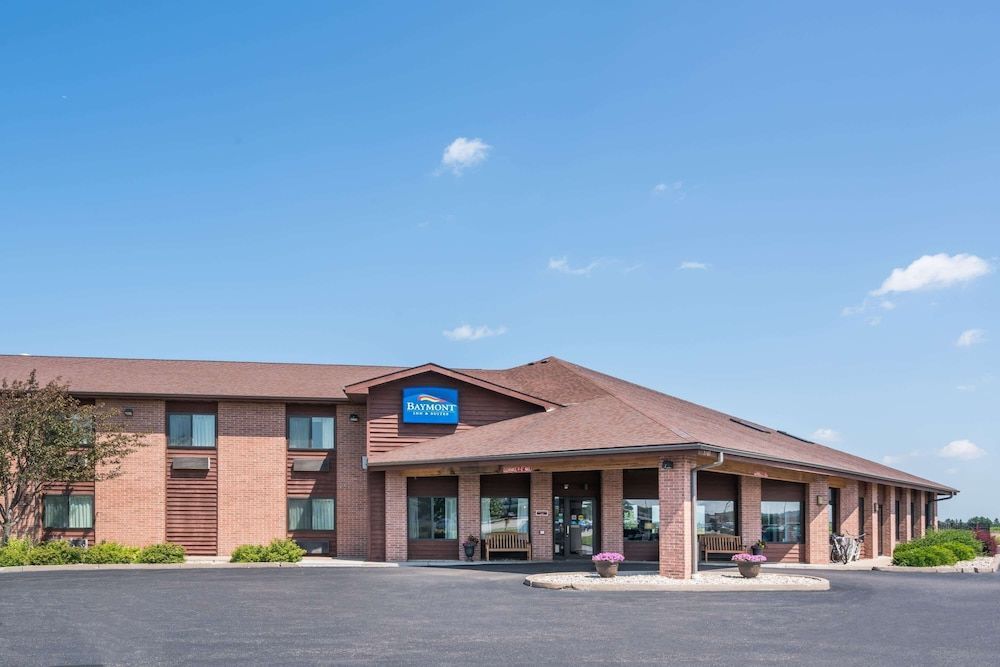 Baymont by Wyndham Marshfield 1