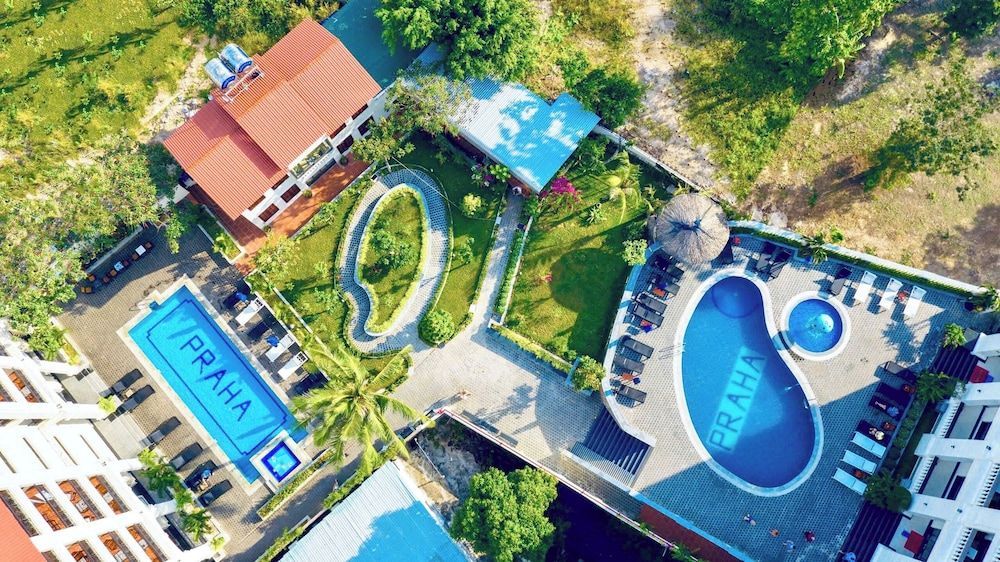 Praha Hotel Phú Quốc 1