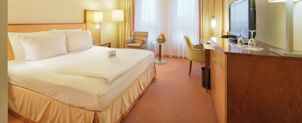 The Q - Quadro City Hotel 1