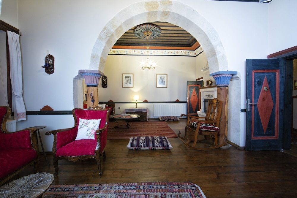 Kadievi 2