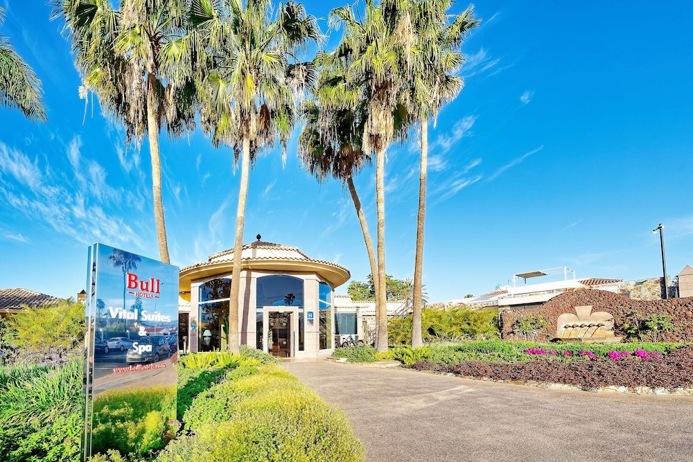 Bull Vital Suites & Spa Boutique Hotel - Only Adults 2