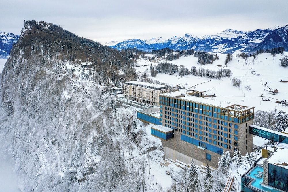 Bürgenstock Hotel & Alpine Spa 1