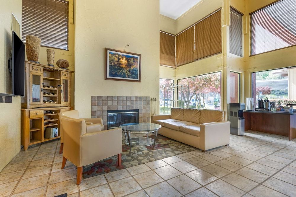 Best Western Plus Placerville Inn 2
