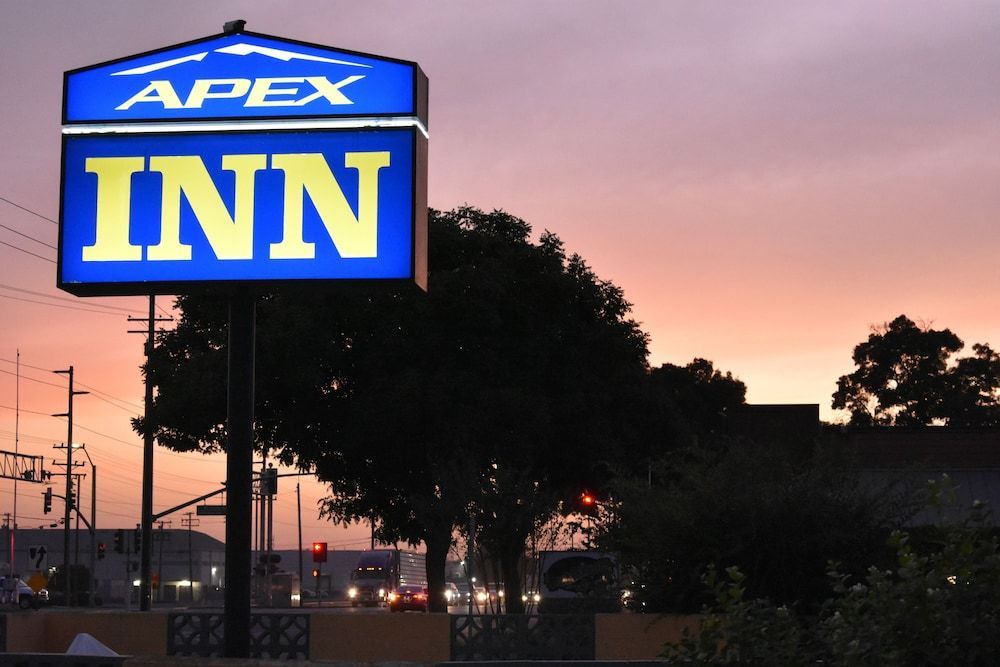 Apex Inn 1