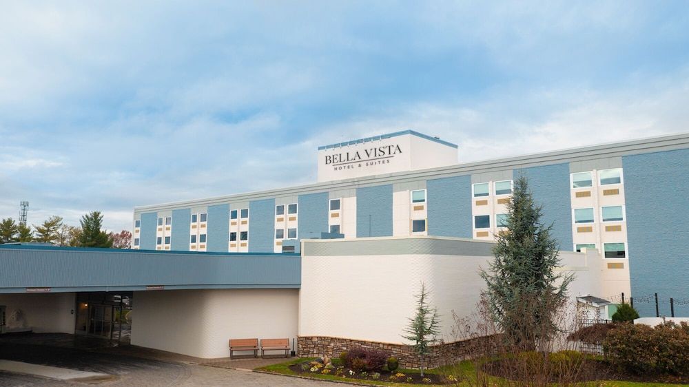 Bella Vista Hotel & Suites 1