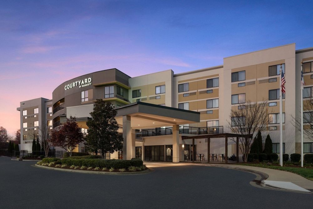 Courtyard by Marriott Raleigh North 1