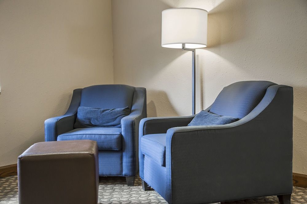 Quality Inn & Suites Bradford 2