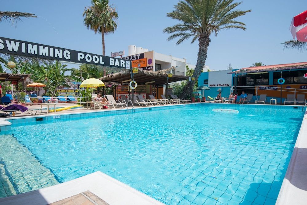 Kkaras Hotel 1