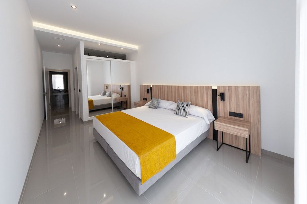 Apartamentos La Laguna I Luxury Apartments 2