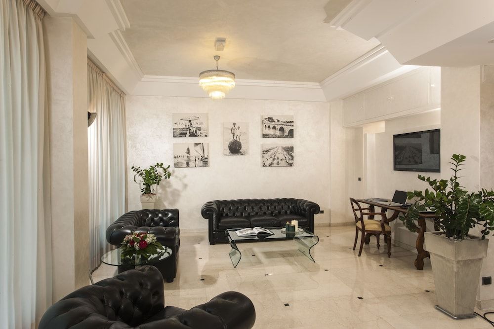 Hotel Du Soleil 2