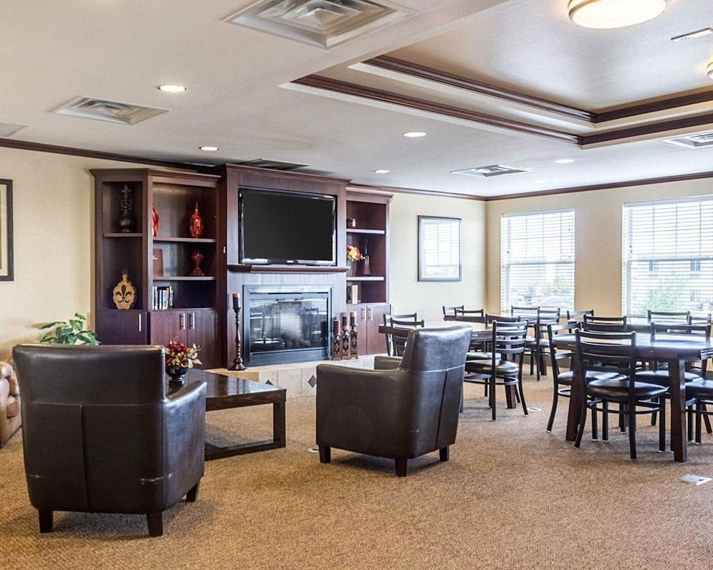 MainStay Suites Minot 2