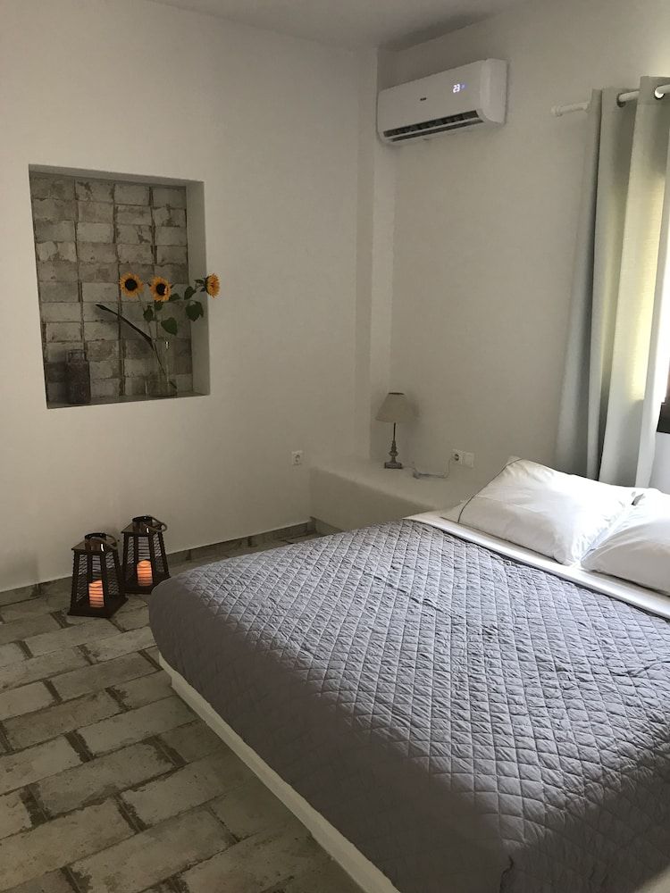 Elia Residences Santorini 2