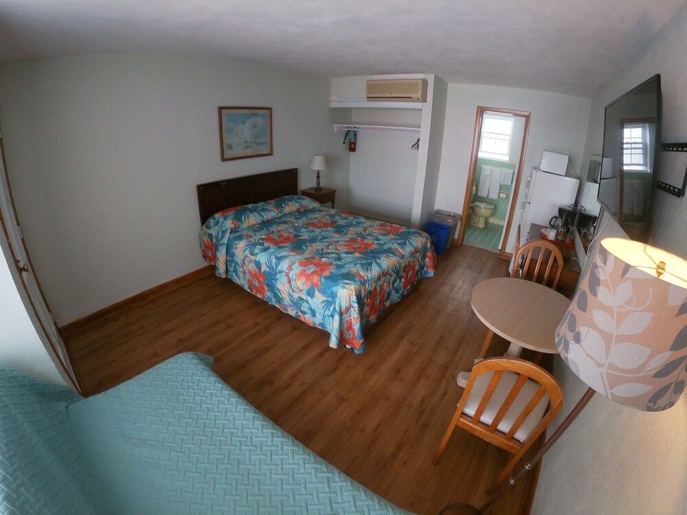 Sea Chest Motel 1