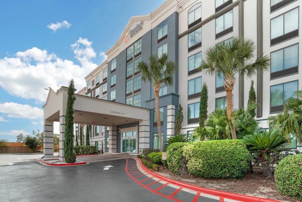 Comfort Inn & Suites New Orleans Airport North 1