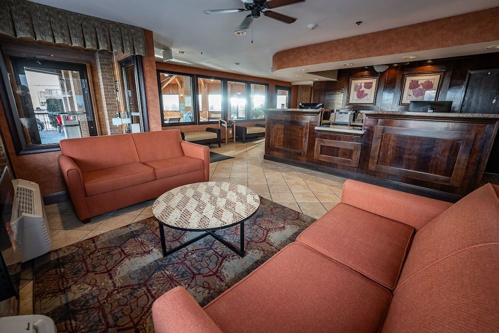 Christopher Inn and Suites 2