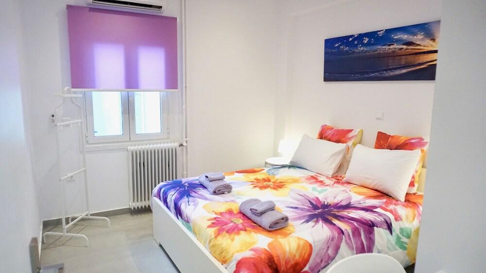FAIRYTALE COZY APT IN ATHENS 2