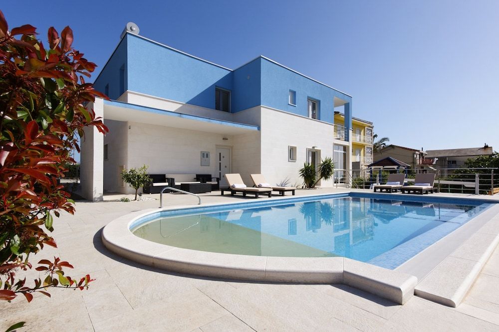 Villa Mermaid - Heated Pool, Sea Views & Beach 120m I Split Riviera 1