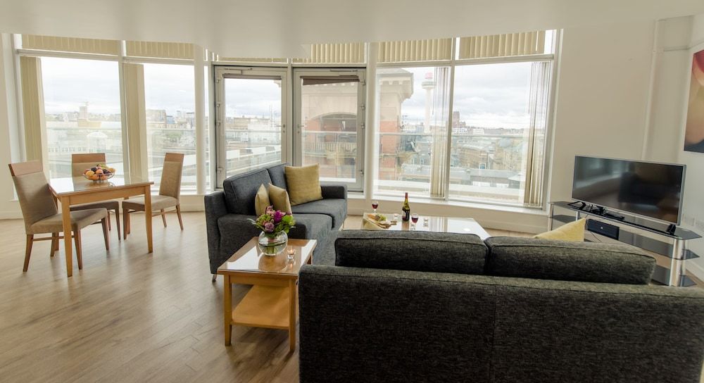 PREMIER SUITES Liverpool 1