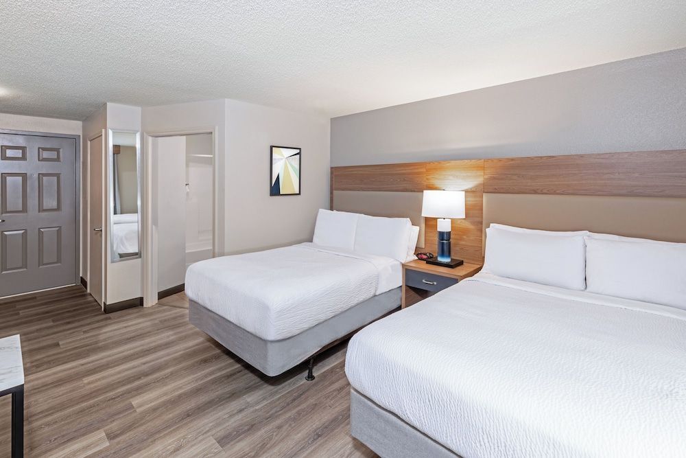 Candlewood Suites TOPEKA WEST by IHG 2