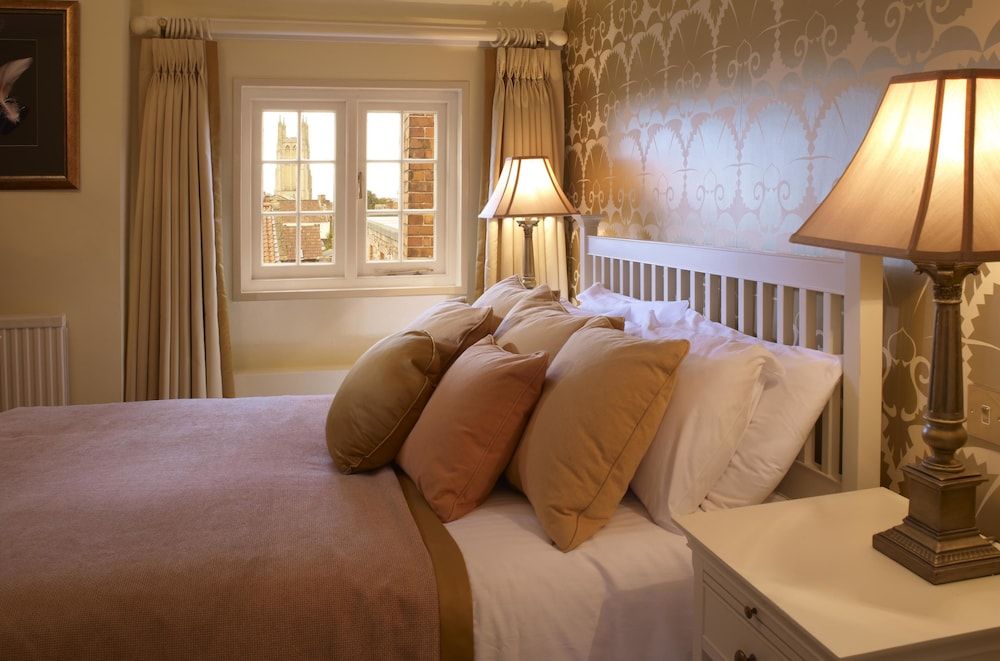 The Swan Hotel, Wells, Somerset - The Coaching Inn Group 2