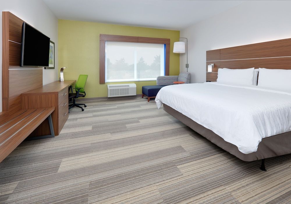 Holiday Inn Express & Suites DALLAS NW HWY - LOVE FIELD by IHG 2