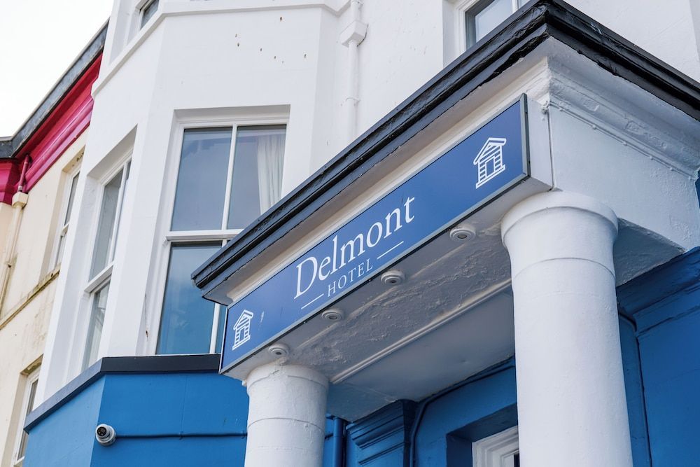 Delmont Hotel & View Restaurant 1