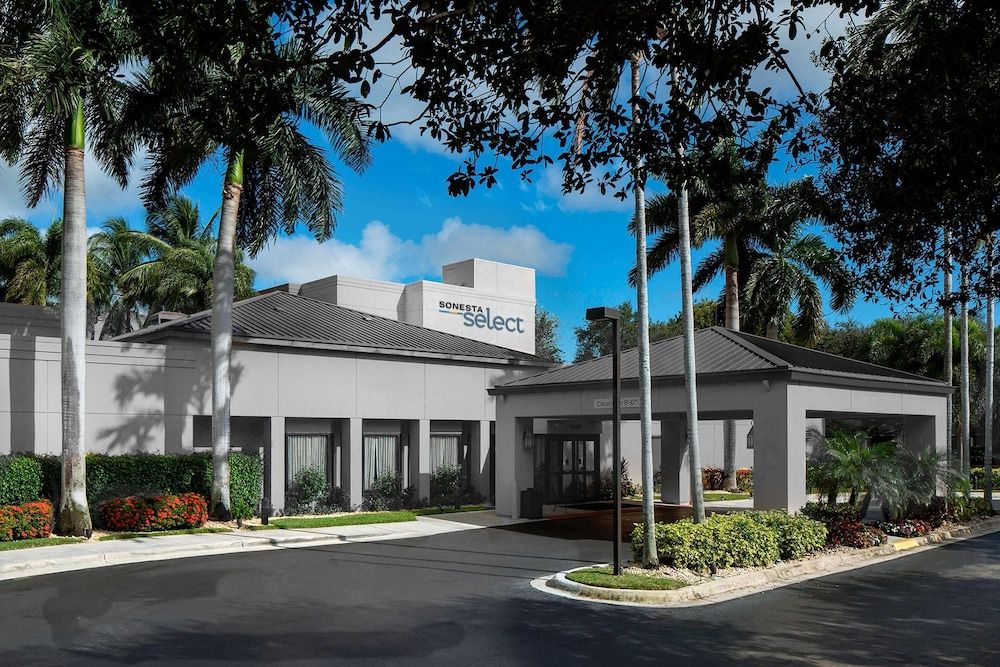 Sonesta Select Boca Raton Town Center 1
