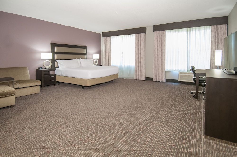 Holiday Inn NEW ORLEANS AIRPORT NORTH by IHG 2