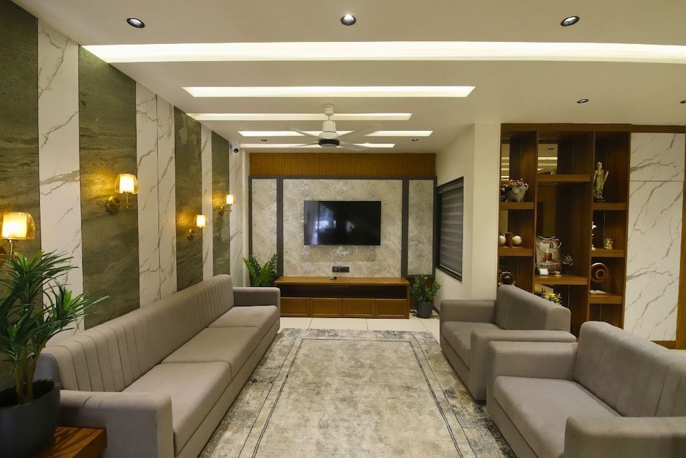 Hotel Sanatana 1